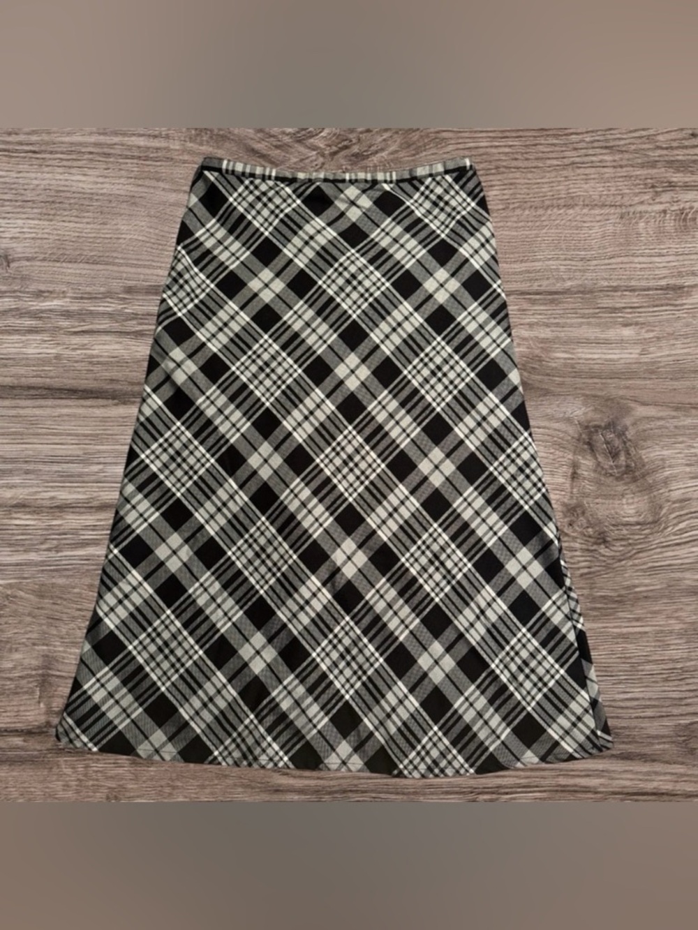 THE MIDNIGHT SCHOLAR Dark Academia MAXI | WHITE STAG